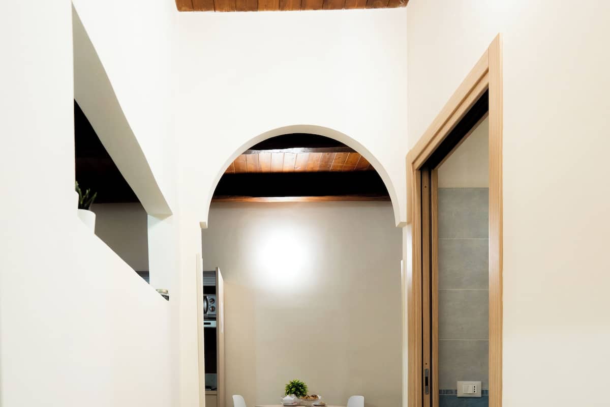 Appartement de base, 1 lit double et 1 canapé-lit | Minibar, décor unique, ameublement unique, bureau