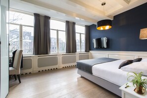Deluxe Room XL, Canal View | 객실에서 보이는 전망