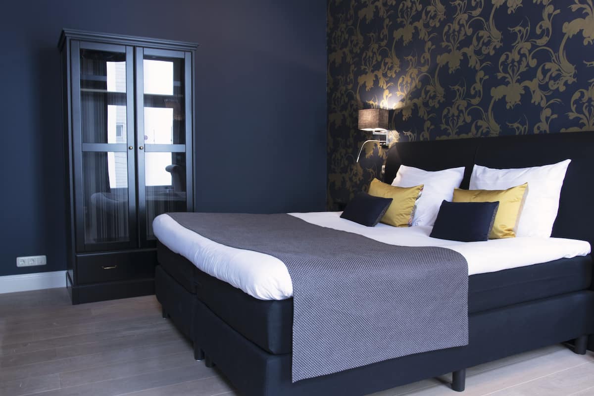 Superior kamer, 2 tweepersoonsbedden | Een gratis minibar, een bureau, een laptopwerkplek