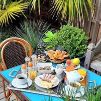 Daily buffet breakfast (EUR 16 per person)