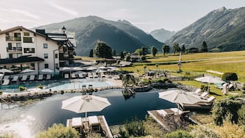 SisÀuima-allas, ulkouima-allas, aurinkovarjoja, aurinkotuoleja