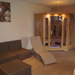 Hammam, soins corporels, massages aux pierres chaudes, massages sportifs