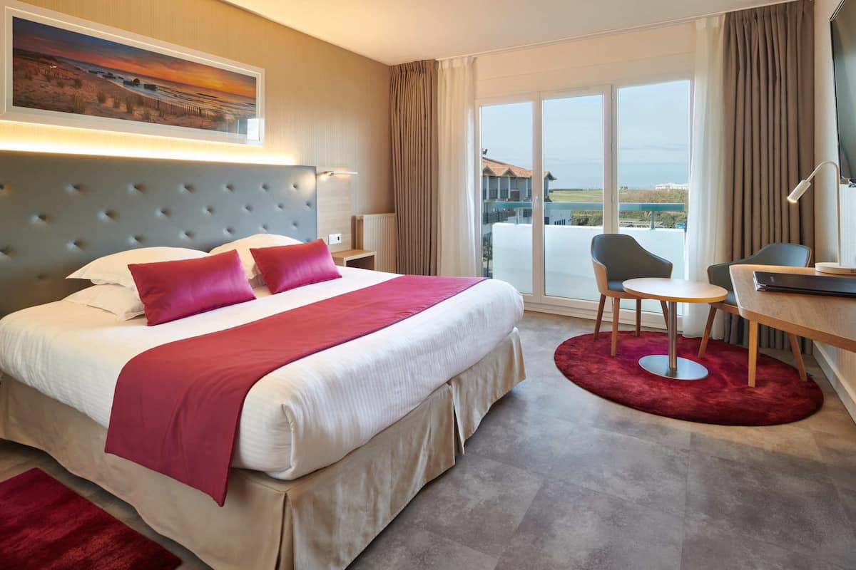 1 bedroom, minibar, in-room safe, individually furnished