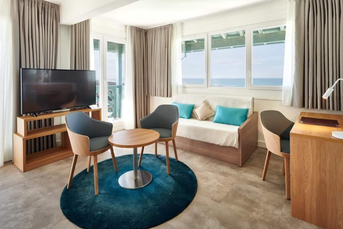 junior double room, balcony, partial sea view | view from room