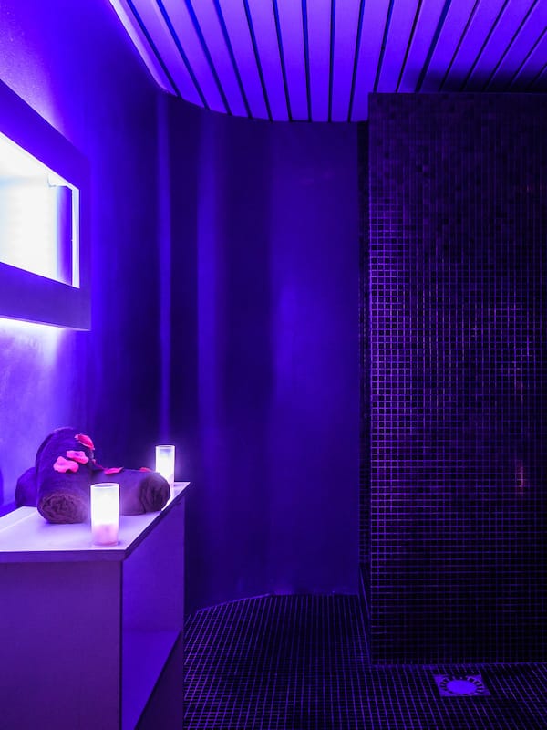 Sauna, tab panas, bilik wap, mandi tangas / hammam, rawatan badan