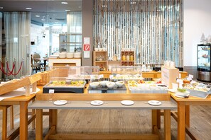 Daily buffet breakfast (EUR 20 per person)