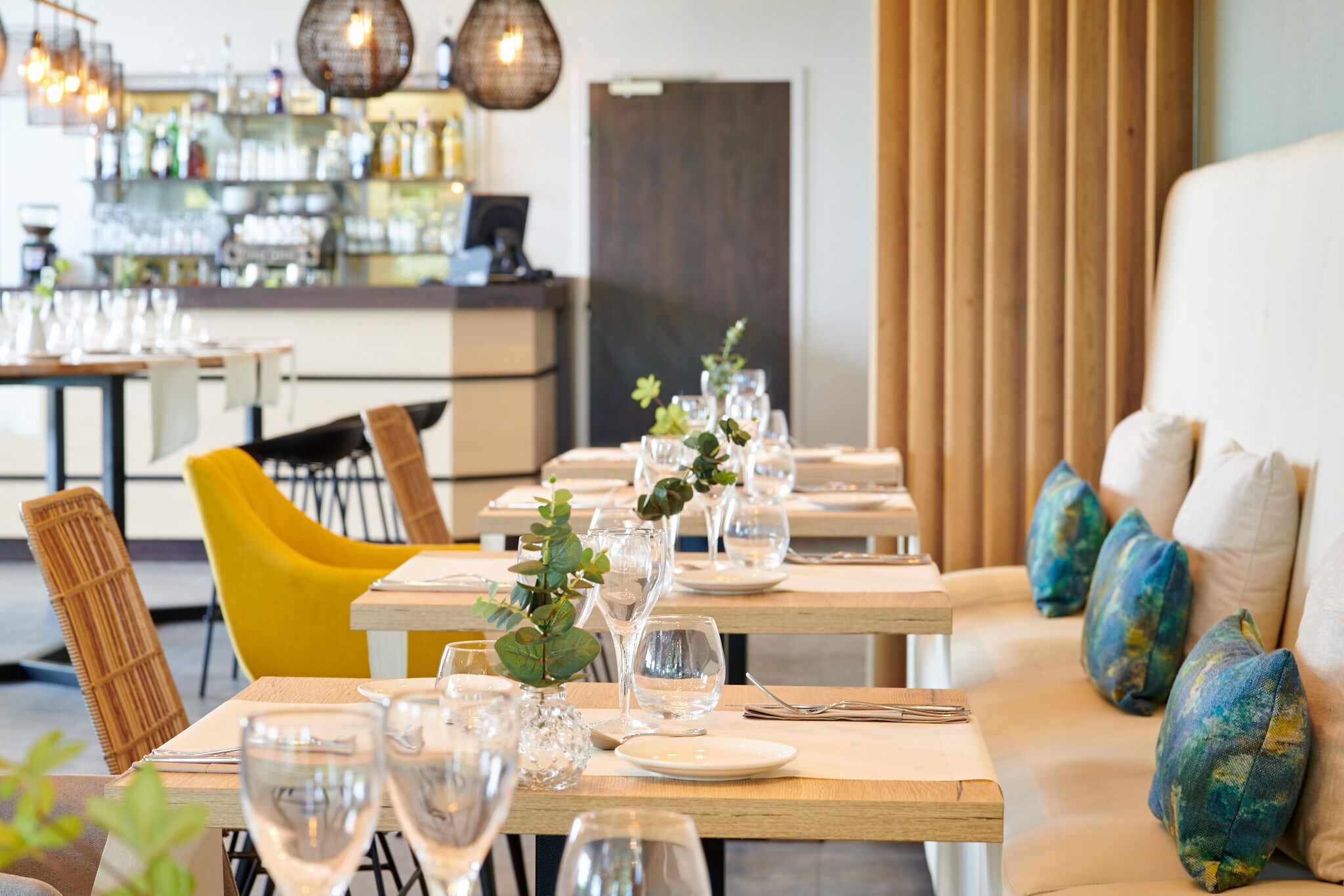 breakfast, lunch, dinner served; regional cuisine