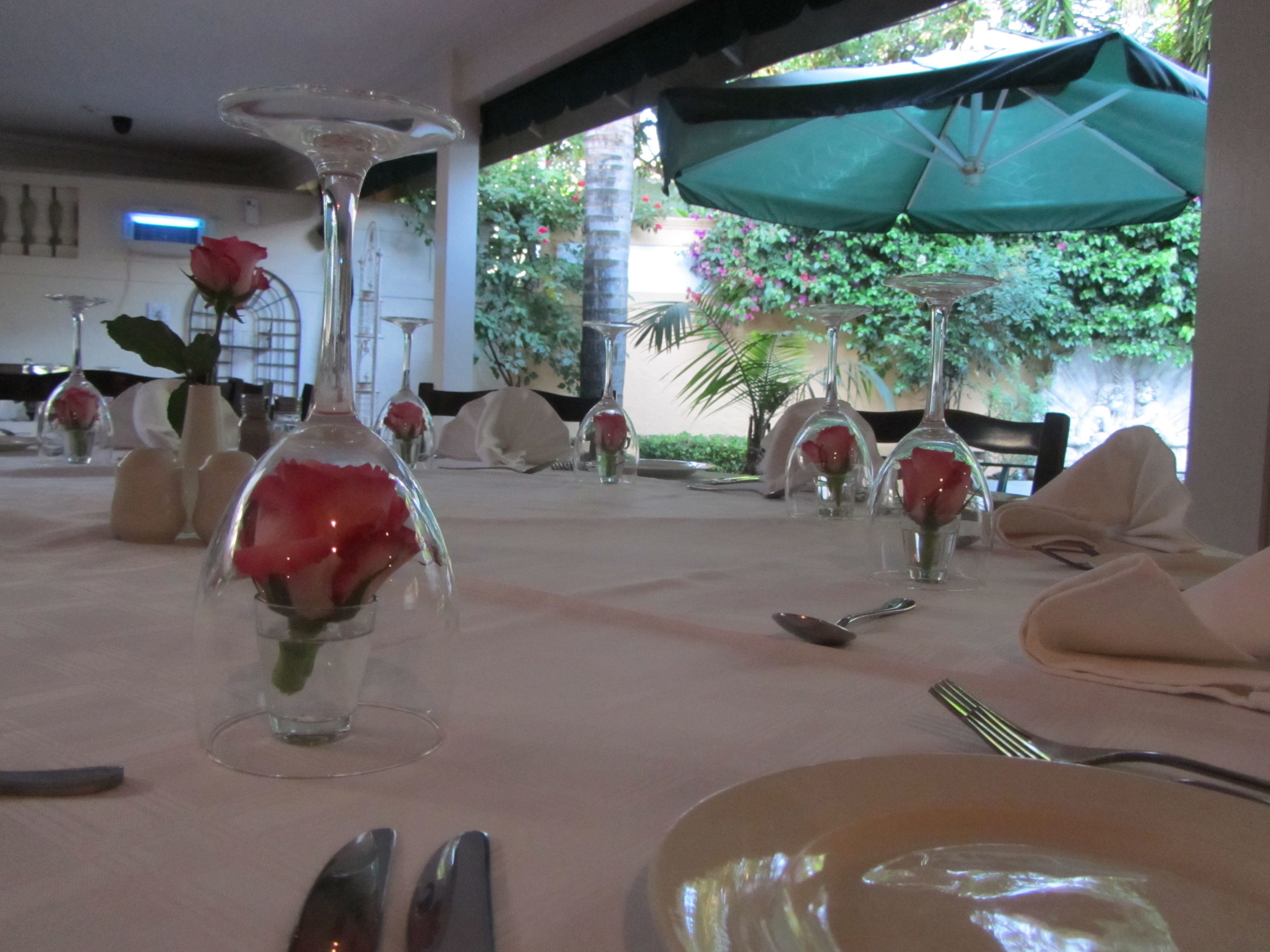 breakfast, lunch and dinner served