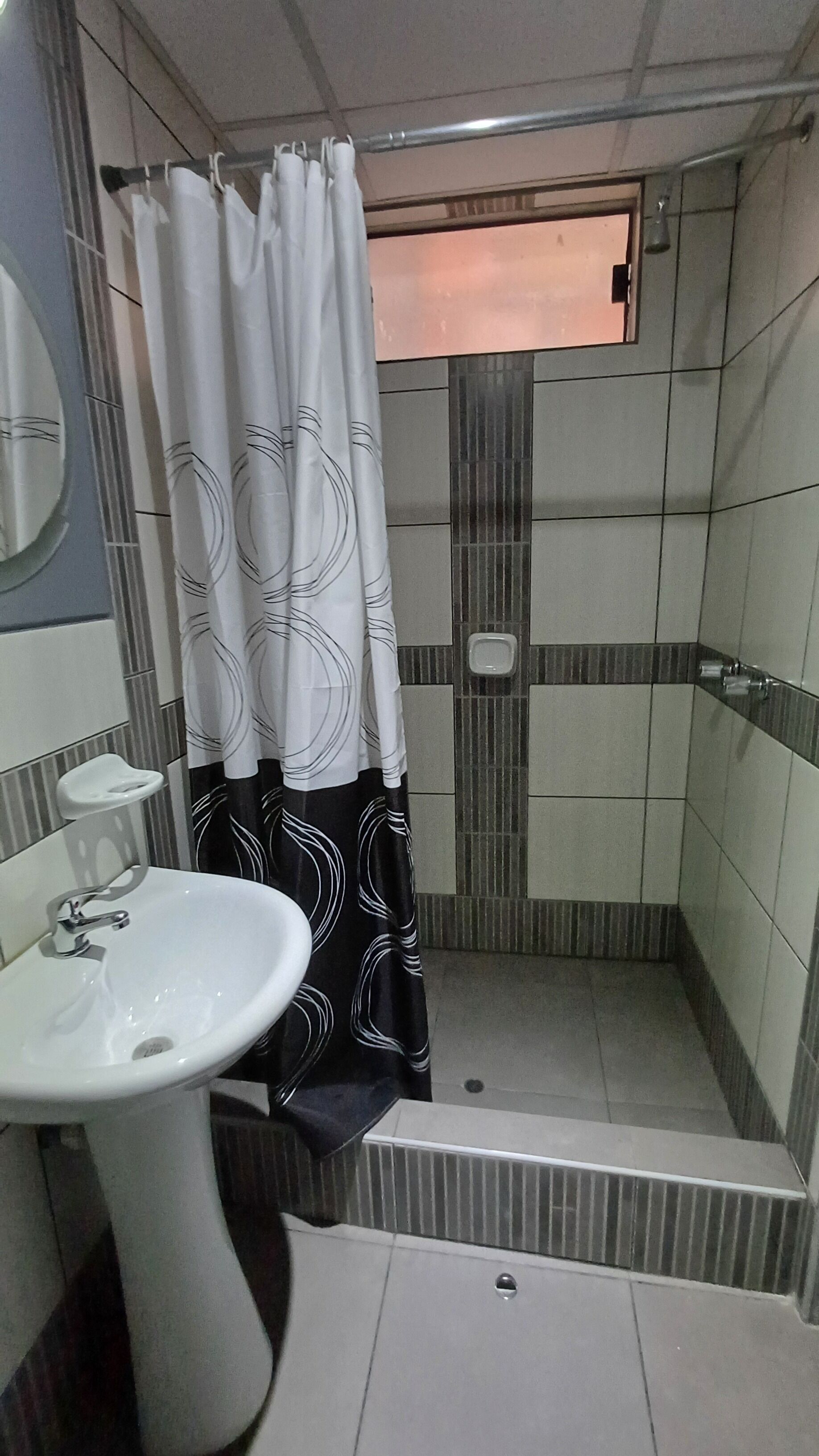 double room, 2 single beds | bathroom | shower, free toiletries, hair dryer, bidet