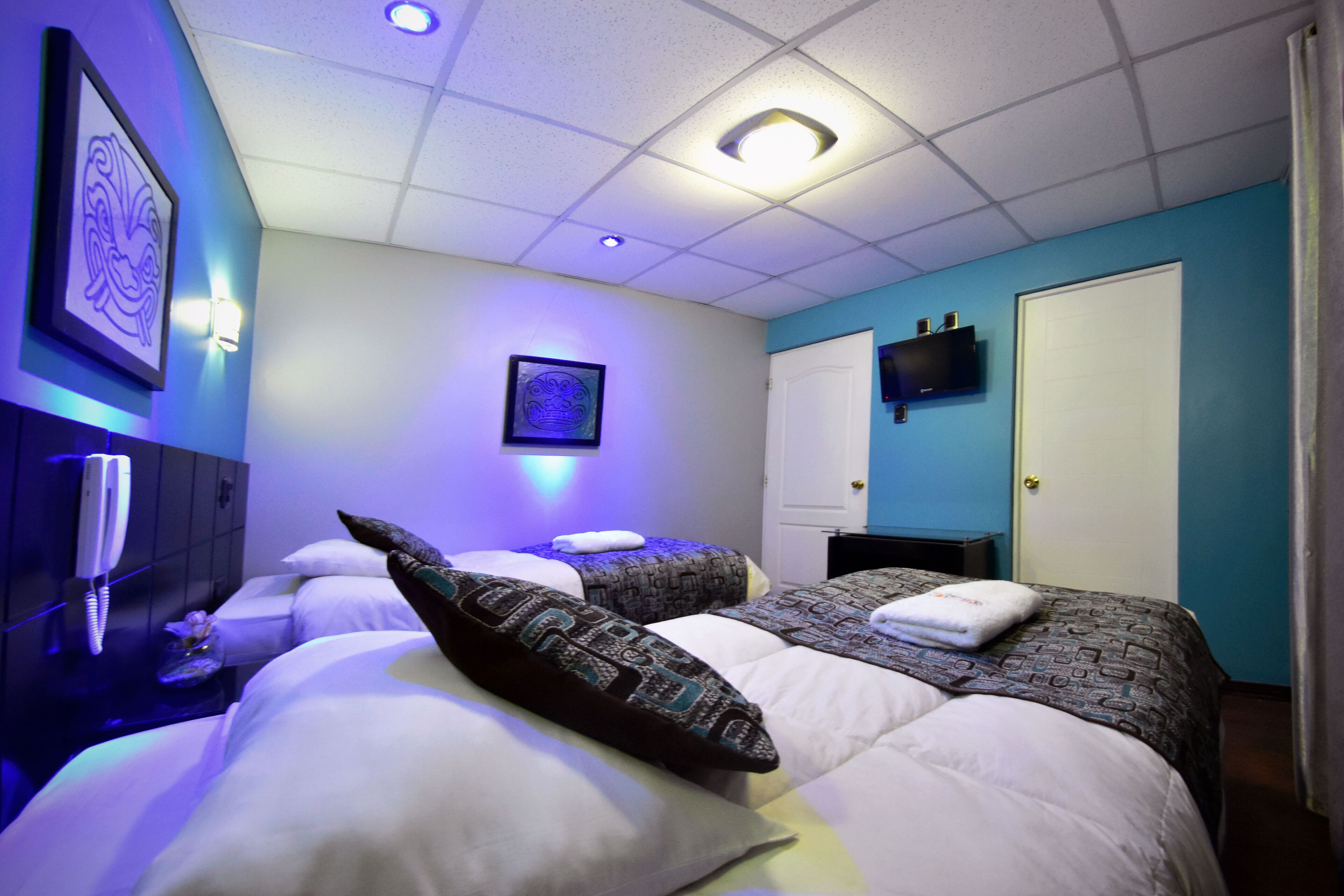 double room, 2 single beds | 1 bedroom, in-room safe, individually decorated, desk