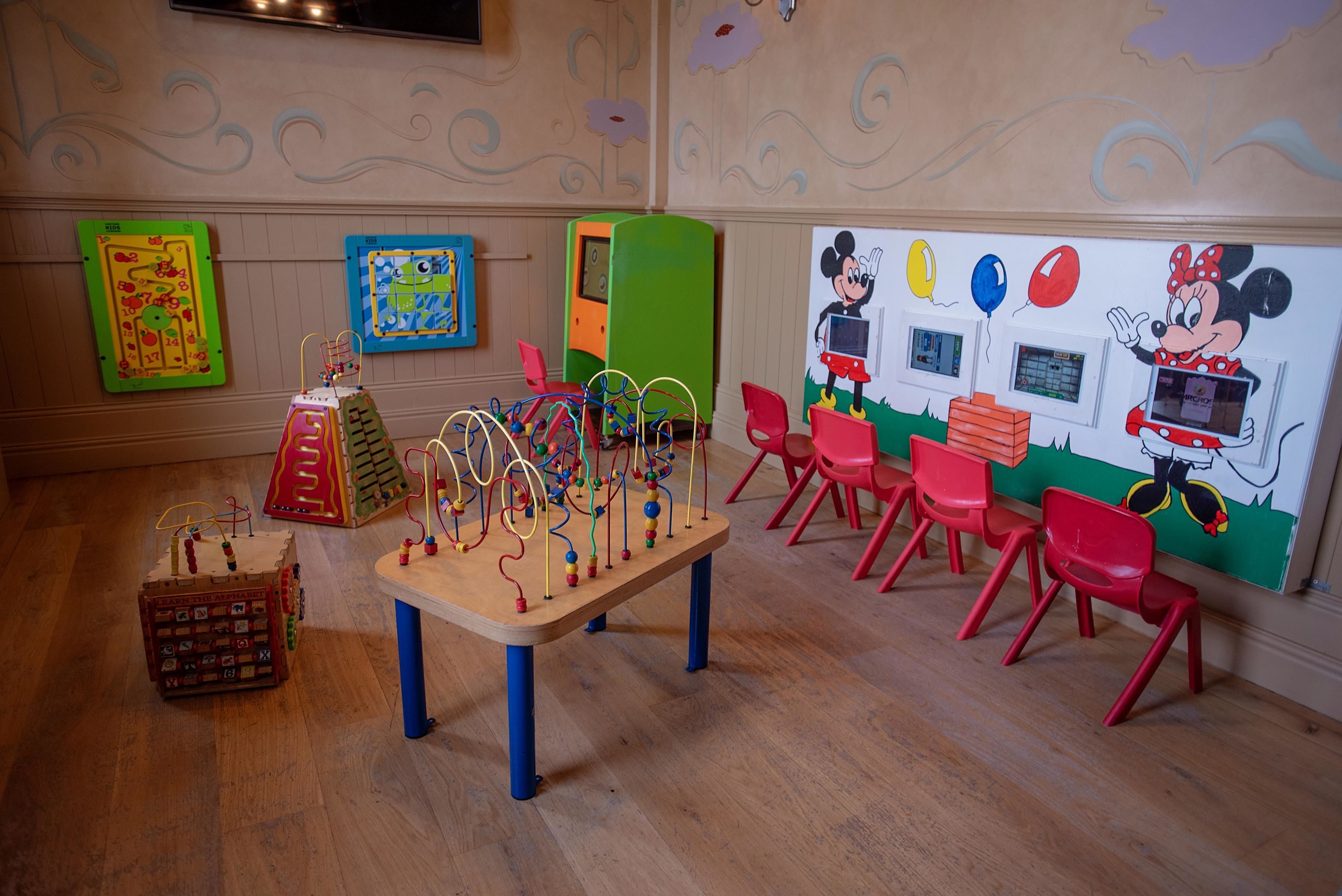 Children’s play area – indoor