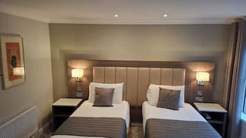 In-room safe, desk, iron/ironing board, free WiFi