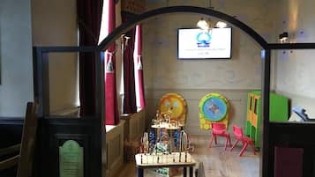 子供用の遊び場 - 屋内