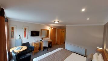 Standard Double Room, 1 Queen Bed, Accessible | 1 bedroom, in-room safe, desk, iron/ironing board