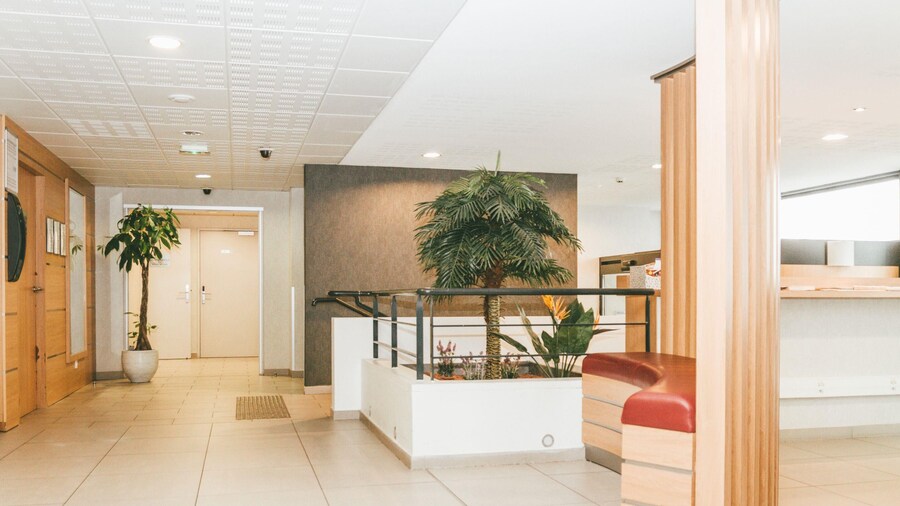 Terres de France - Appart'Hotel Quimper