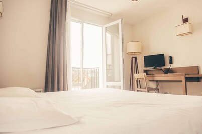 Terres de France - Appart'Hotel Quimper