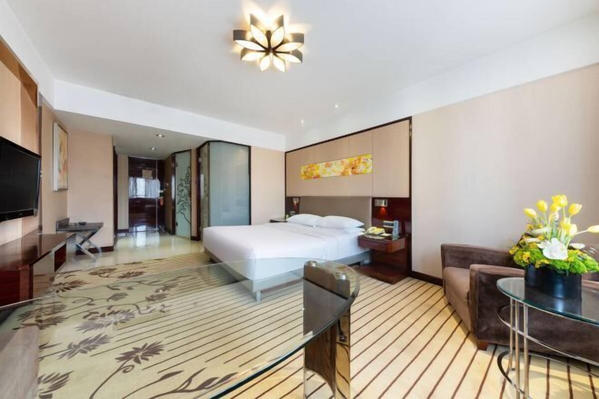 Minibar, desk, blackout curtains, soundproofing