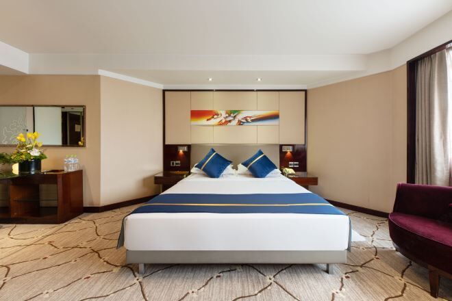 Minibar, desk, blackout drapes, soundproofing