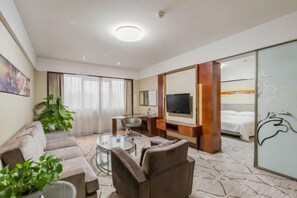 Minibar, desk, blackout drapes, soundproofing - Inzone Garland Hotel Jinan (Jinan)