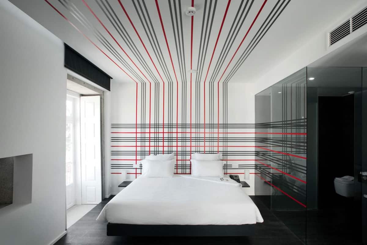 family room | minibar, in-room safe, individually decorated, desk