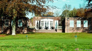 Exterior - Donnington Grove Country Club (Newbury)