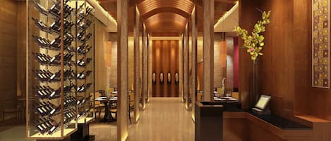 3 restaurants, servant le déjeuner et le dßner; cuisine chinoise