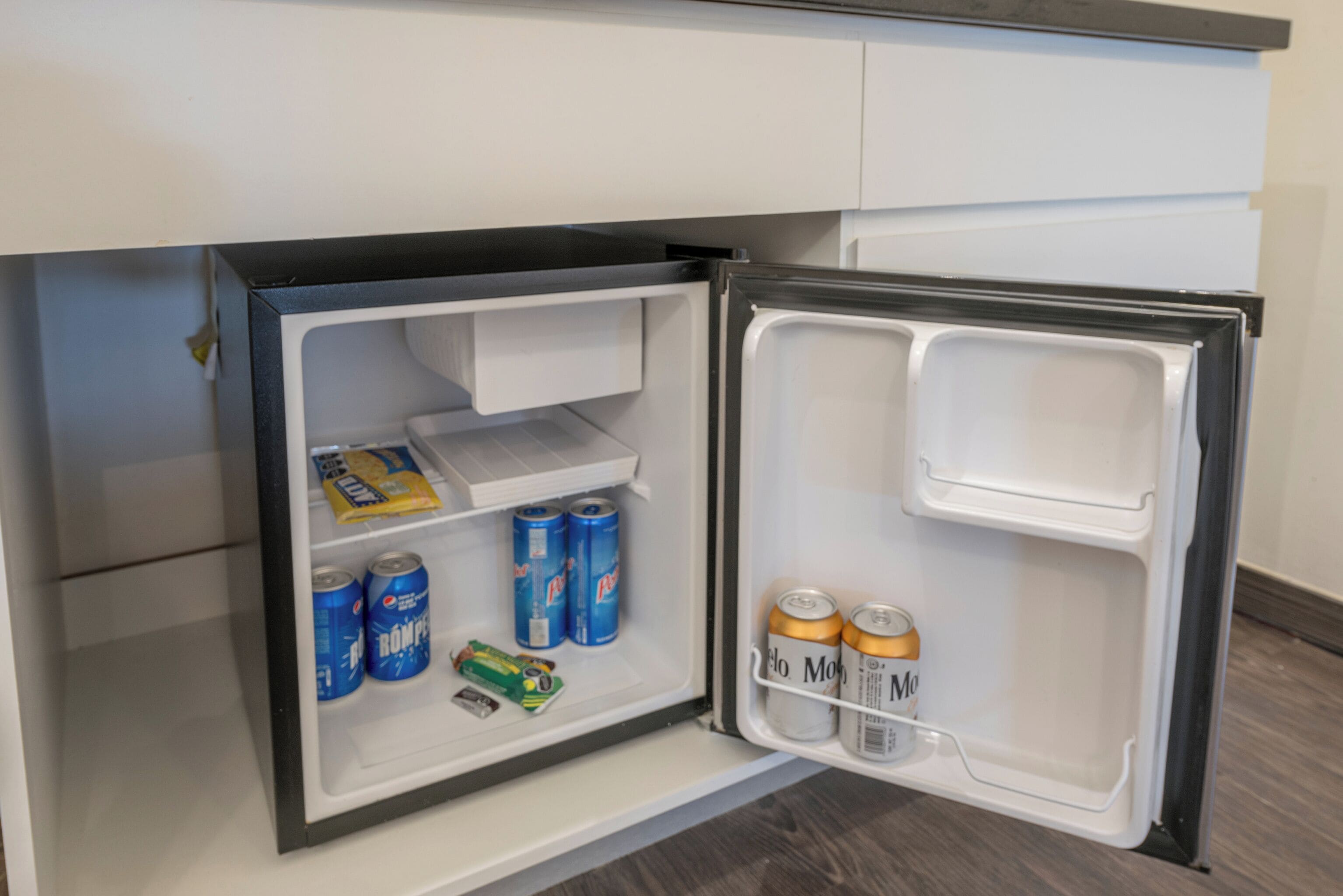 suite, 1 king bed | in-room safe, desk, laptop workspace, blackout curtains