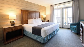 Premium bedding, in-room safe, individually decorated