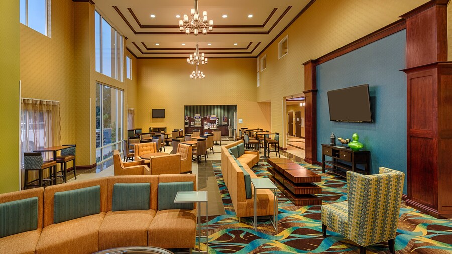 Holiday Inn Express Hotel & Suites Red Bluff-South Redding by IHG