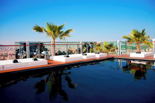 Indoor pool, outdoor pool