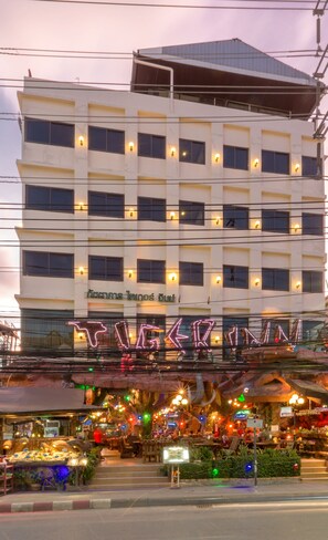 Front of property - evening/night - Tiger Inn (Patong)
