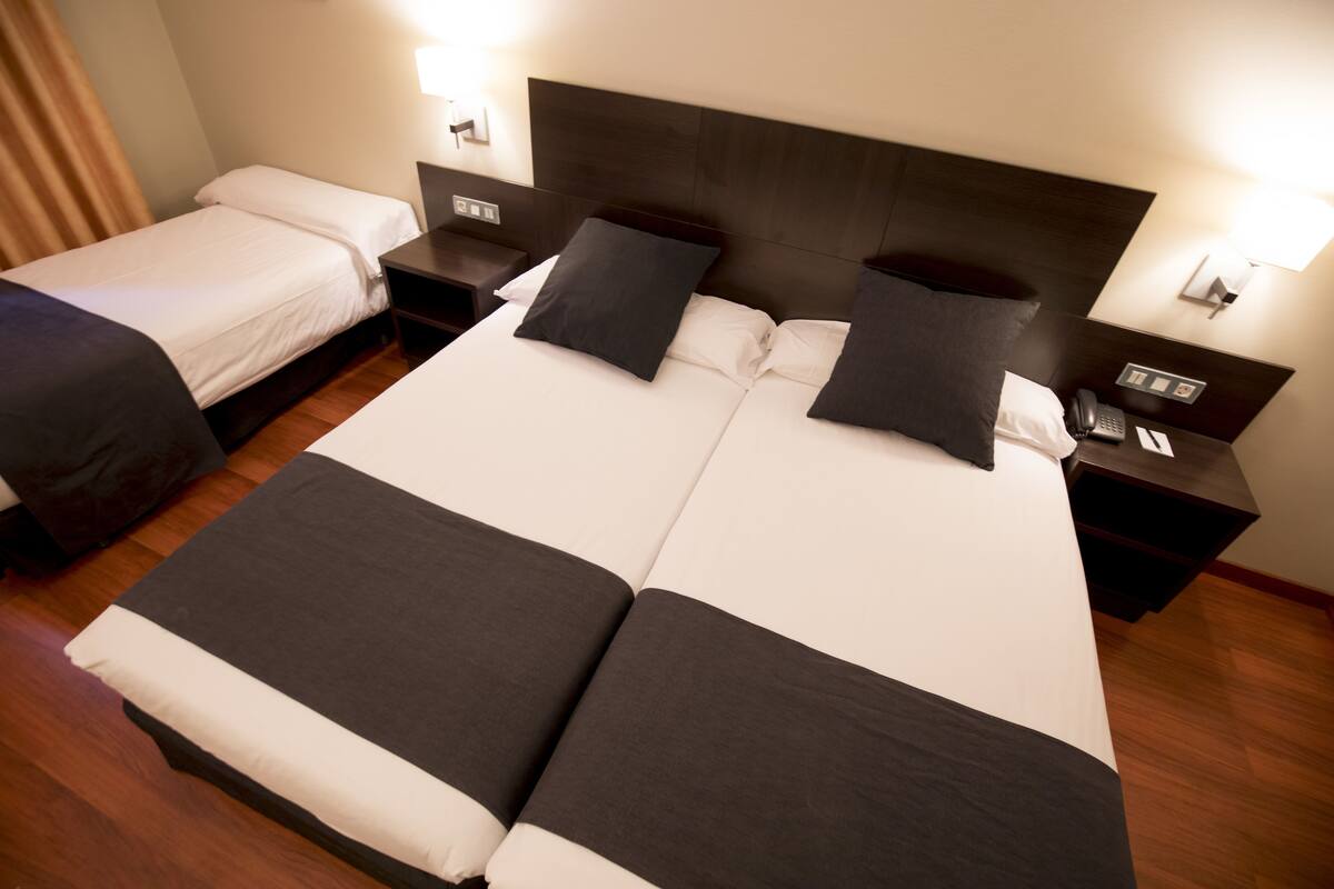 1 bedroom, premium bedding, tempur-pedic beds, minibar