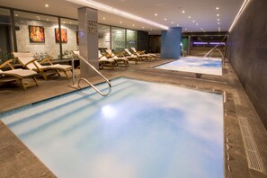 Indoor pool, pool loungers