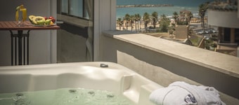 TLV 88 Sea Hotel