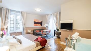 Sviitti, poreamme (Breakfast at Navona Street Hotel) | Näkymä huoneesta