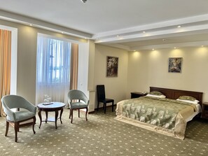 Literie de qualité supérieure, minibar, coffres-forts dans les chambres