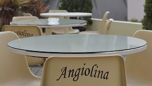 Unclassified image, 2 of 4, button - Hostería Angiolina (Lima)