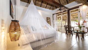 Chambre Double Supérieure | 1 chambre, coffres-forts dans les chambres, décoration personnalisée