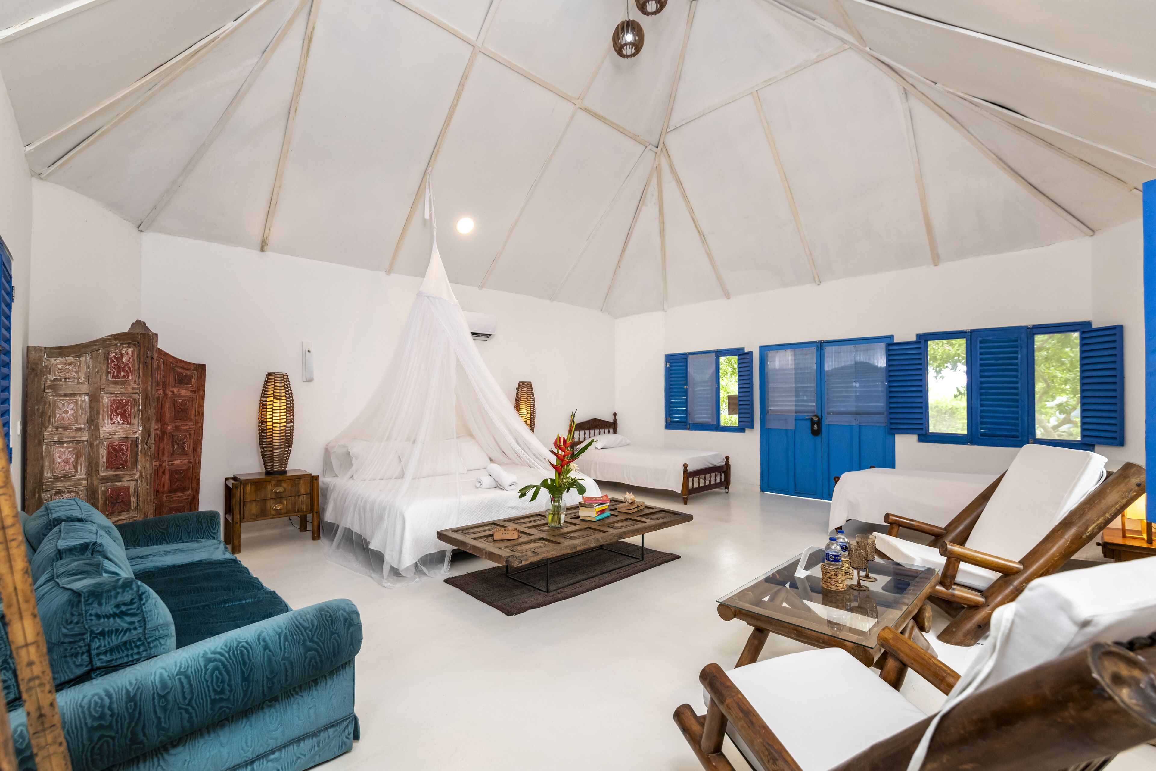 Habitación Premium | Caja de seguridad en la habitación y decoración personalizada 