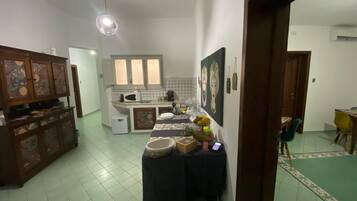 Esmorzar diari d'estil bufet gratuït