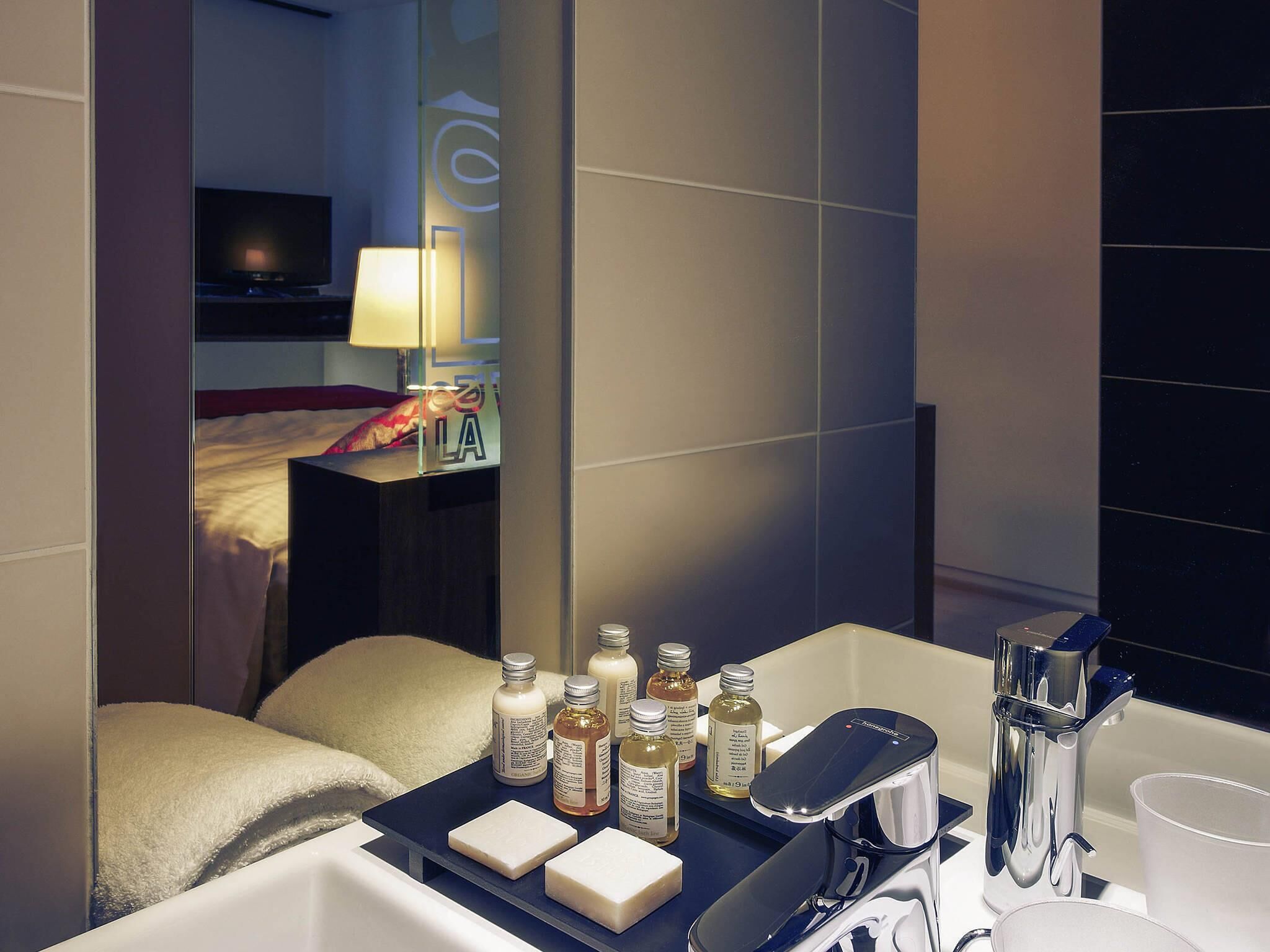 premium bedding, in-room safe, desk, blackout curtains