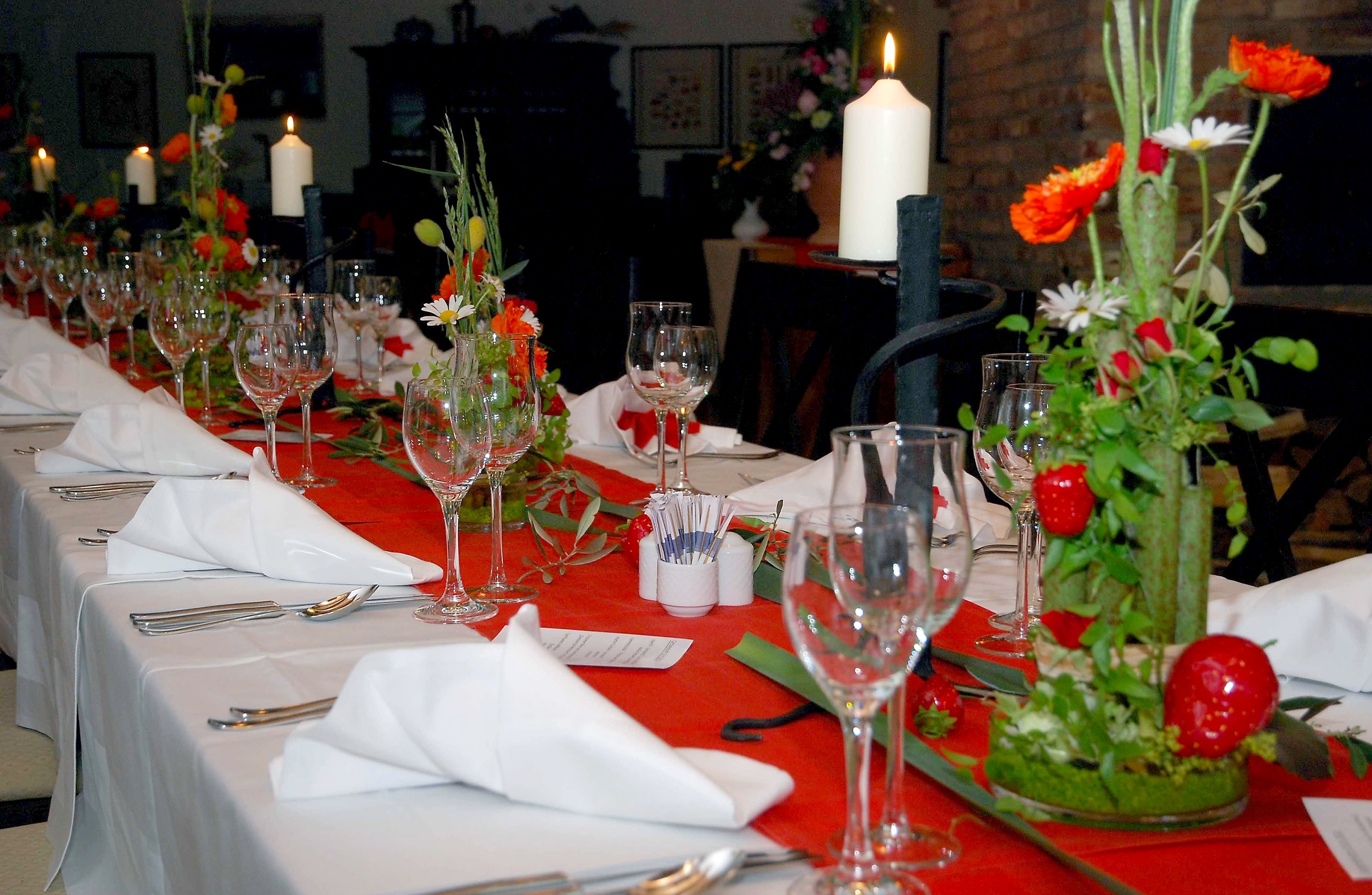 dinner served, french cuisine, al fresco dining