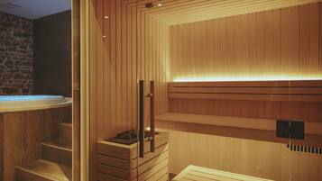 Sauna, hot tub, massages