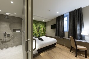 Double serenity room, accessible to people with reduced mobility | View from room