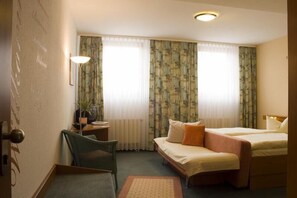 Rollaway beds, free WiFi, bed sheets