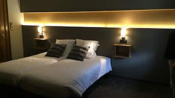 Superior Double or Twin Room | 1 bedroom, desk, soundproofing, free WiFi