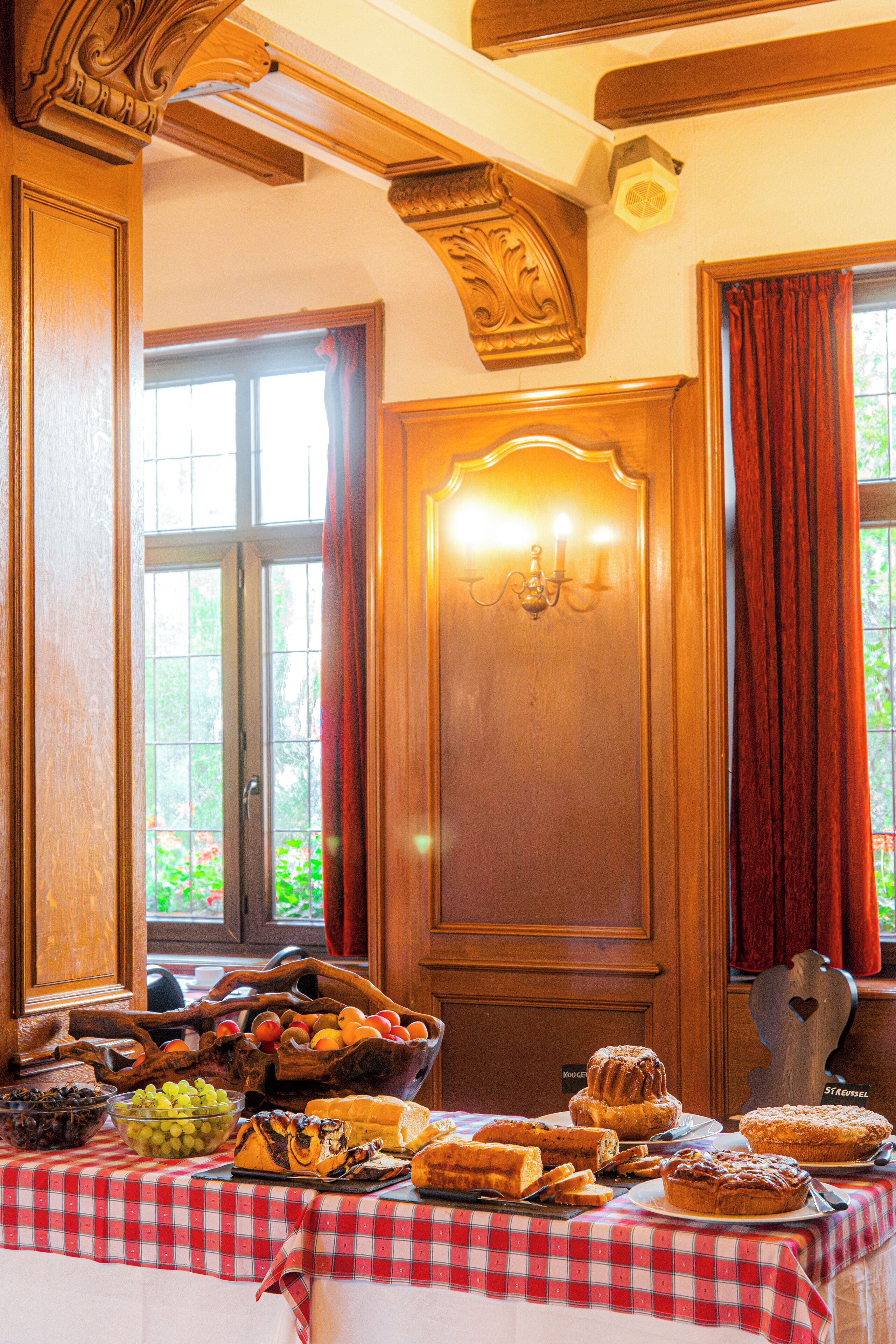 daily buffet breakfast (eur 13 per person)