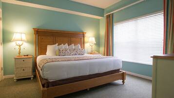 Suíte, 3 quartos, para não fumantes | Roupas de cama de algodão egípcio, roupas de cama premium