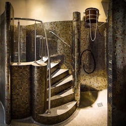 Couples treatment room(s), sauna, steam room, body treatments