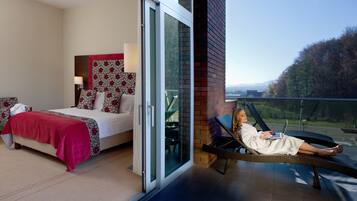 Superior Double Room | 1 bilik tidur, peralatan tempat tidur hipoalergenik, bar mini